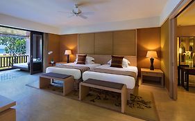 كونراد بالي